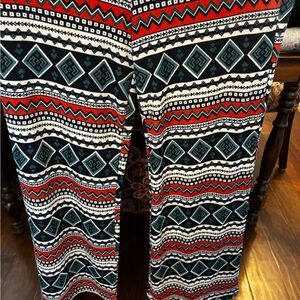 Vibrant Geometric Print Women's Cropped Pants